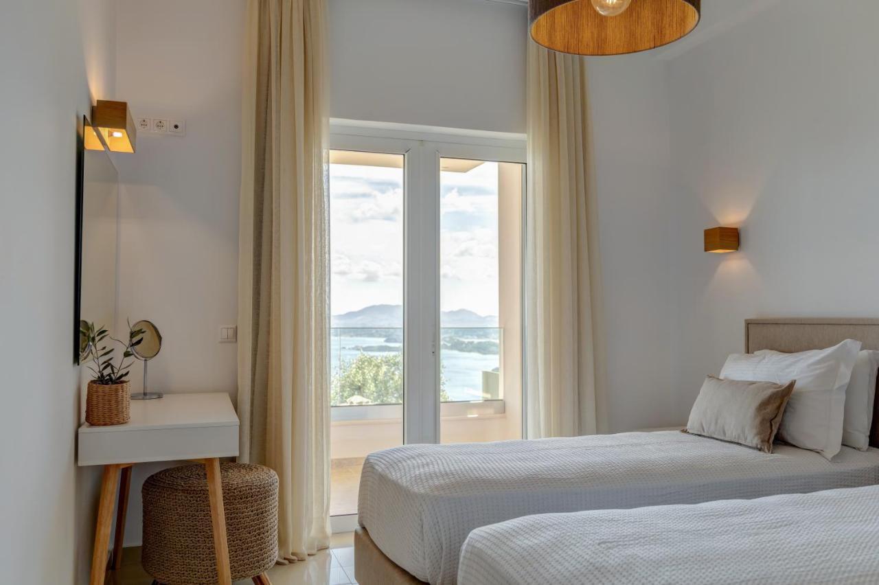 Bolla D'Oro Luxury Villas Spartylas Exterior photo